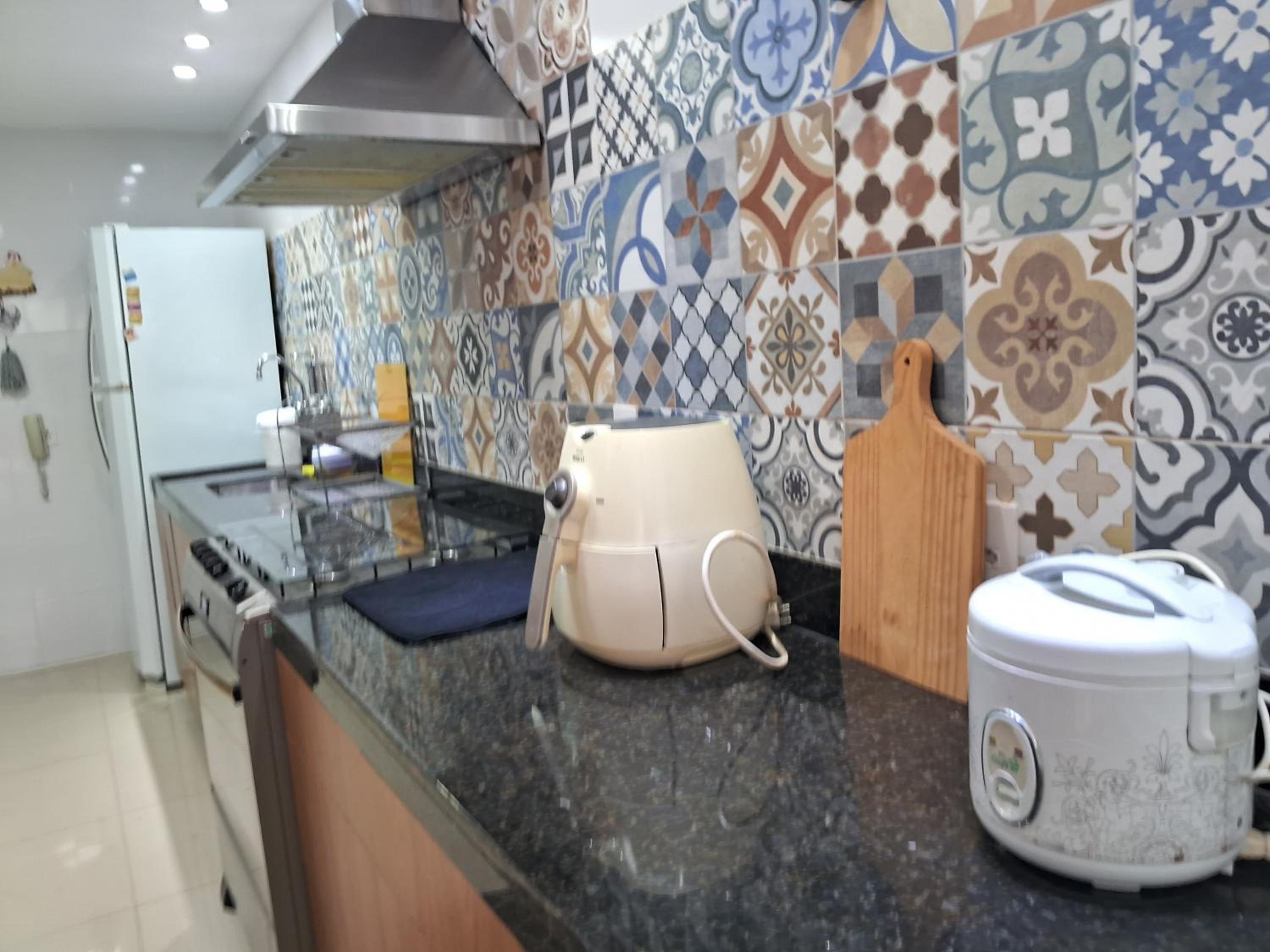 Show de apartamento na Praia do Morro - Guarapari - 3Q - Área externa com churrasqueira - 2 vagas garagem - Wifi - 100m da praia - ar condicionado
