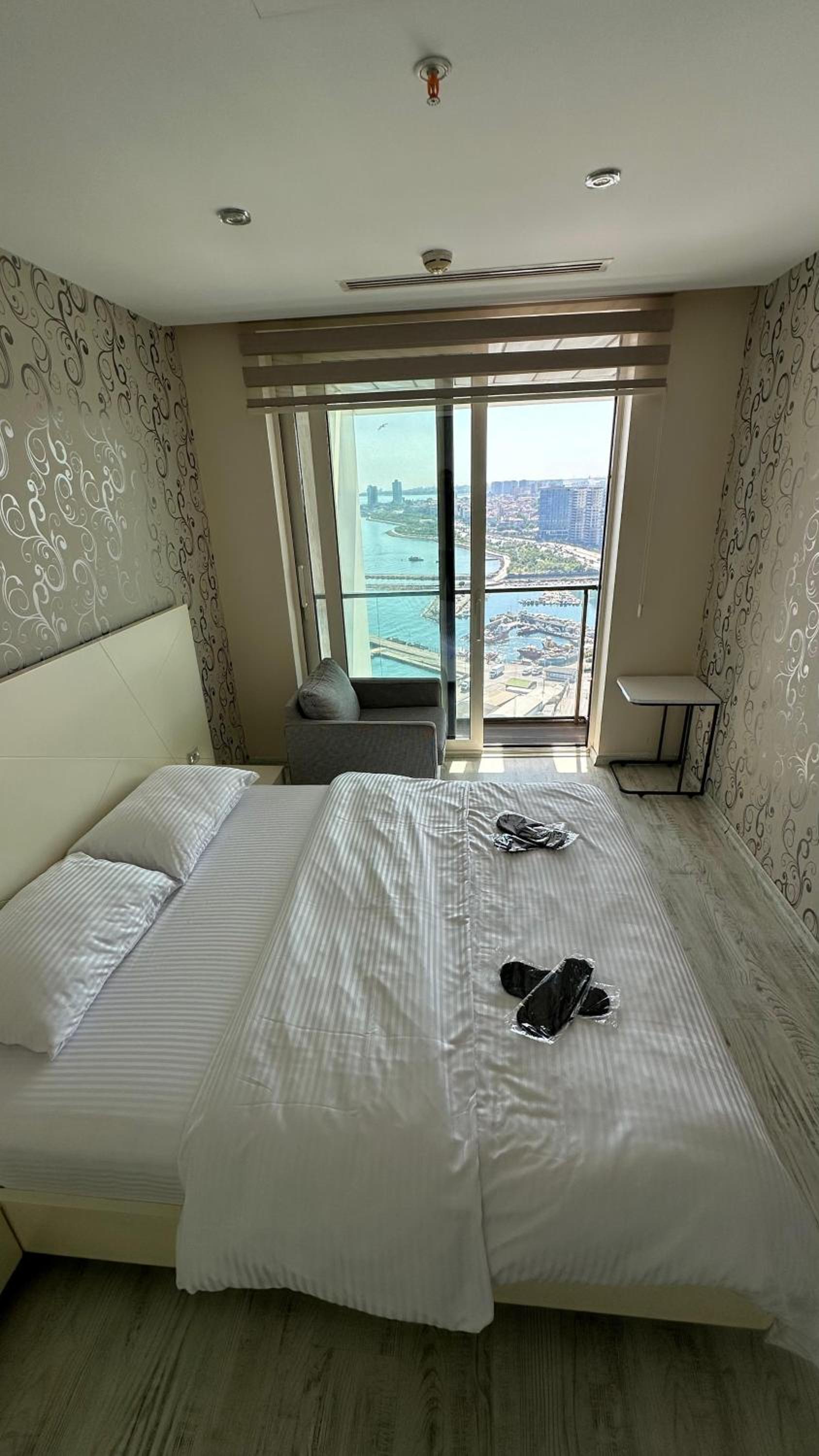 Ottomare Suites luxury apartment with pool with amazing view
