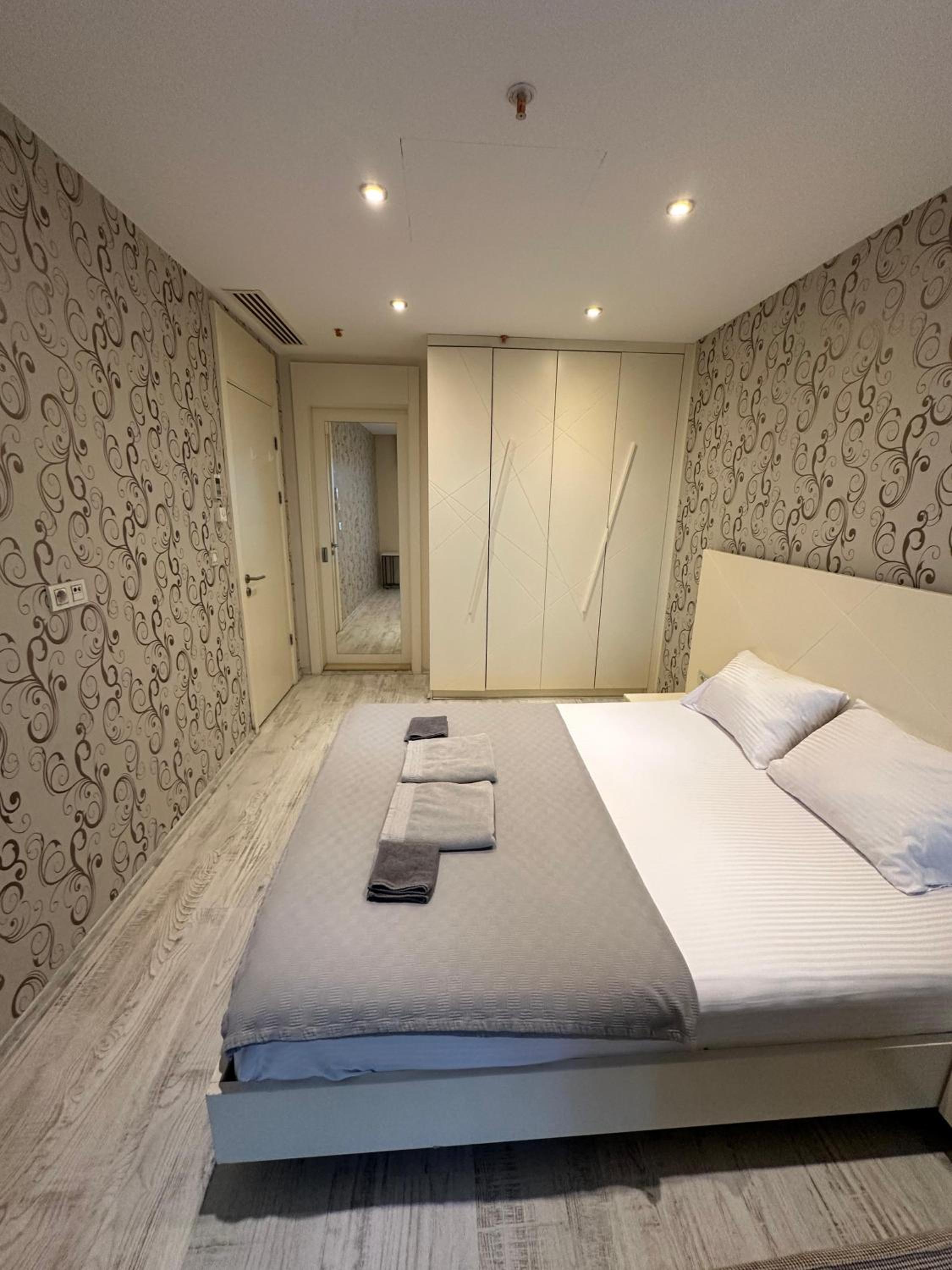 Ottomare Suites luxury apartment with pool with amazing view
