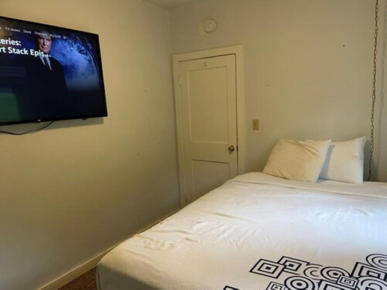Delton Oaks Resort Motel