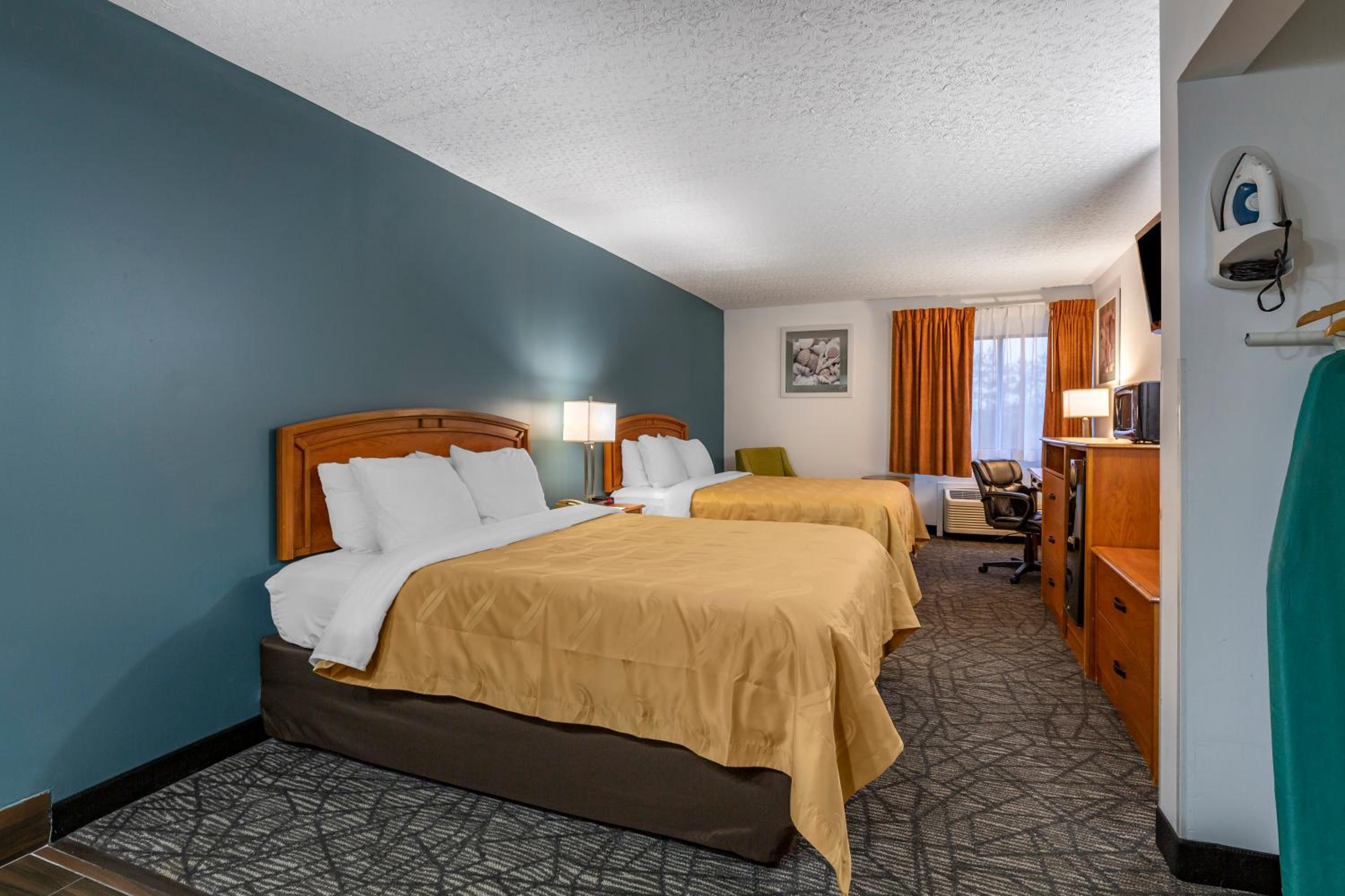 Quality Inn Austintown-Youngstown West