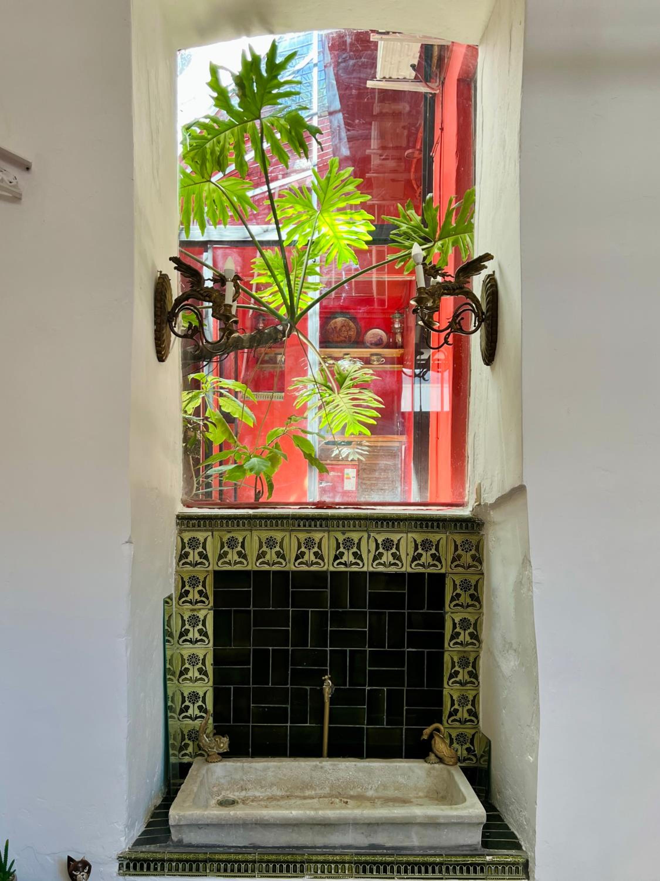 Artist' s House in the heart of San Telmo