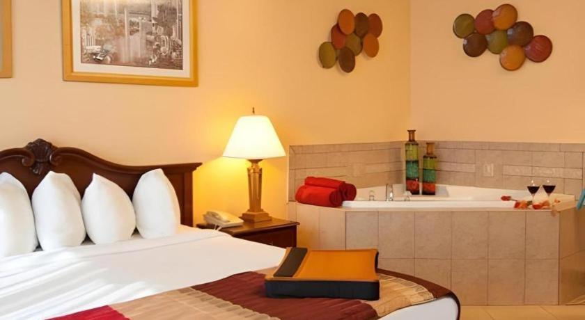 Magnuson Grand Conference Hotel