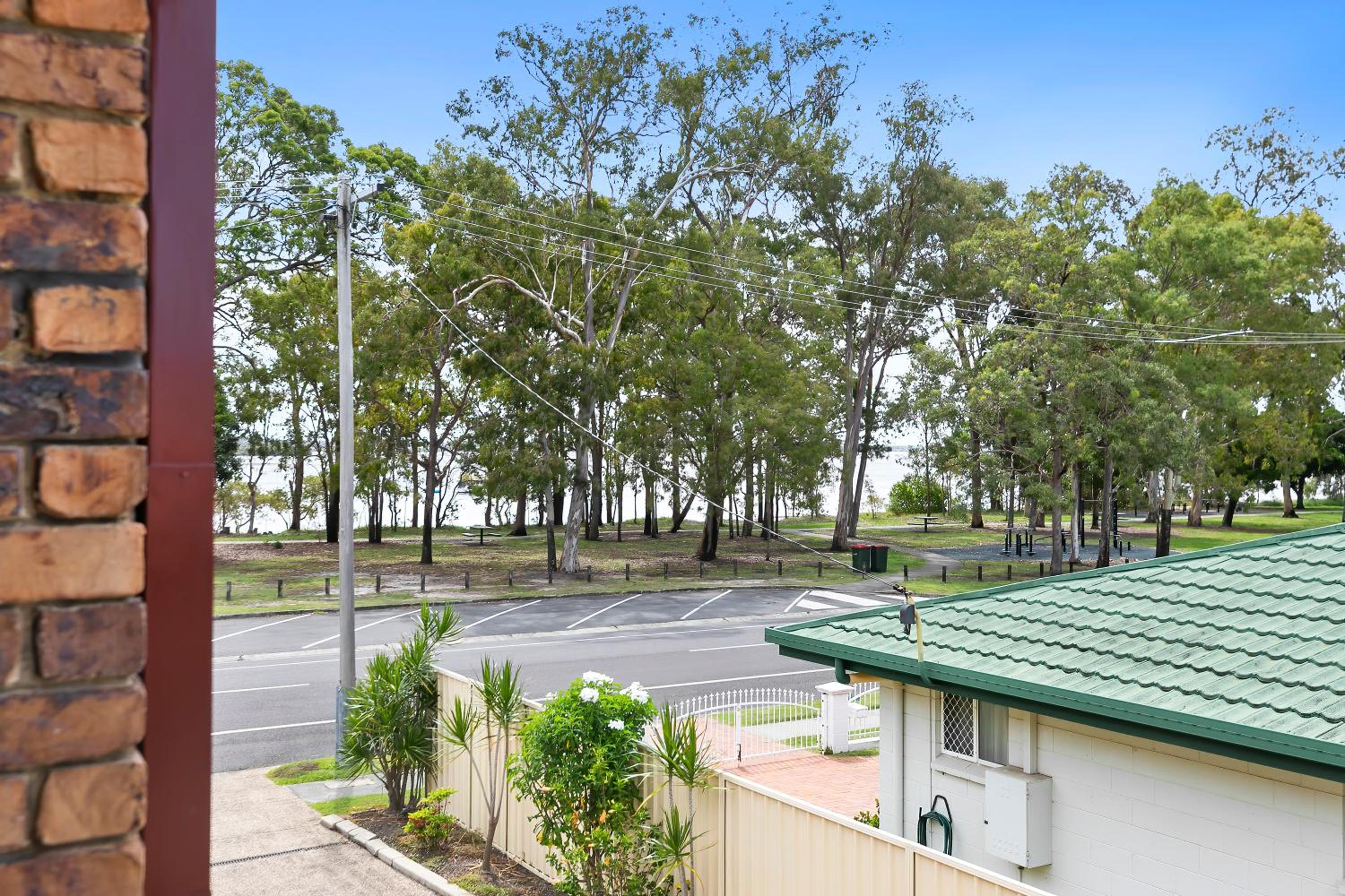Banksia Beach Views!