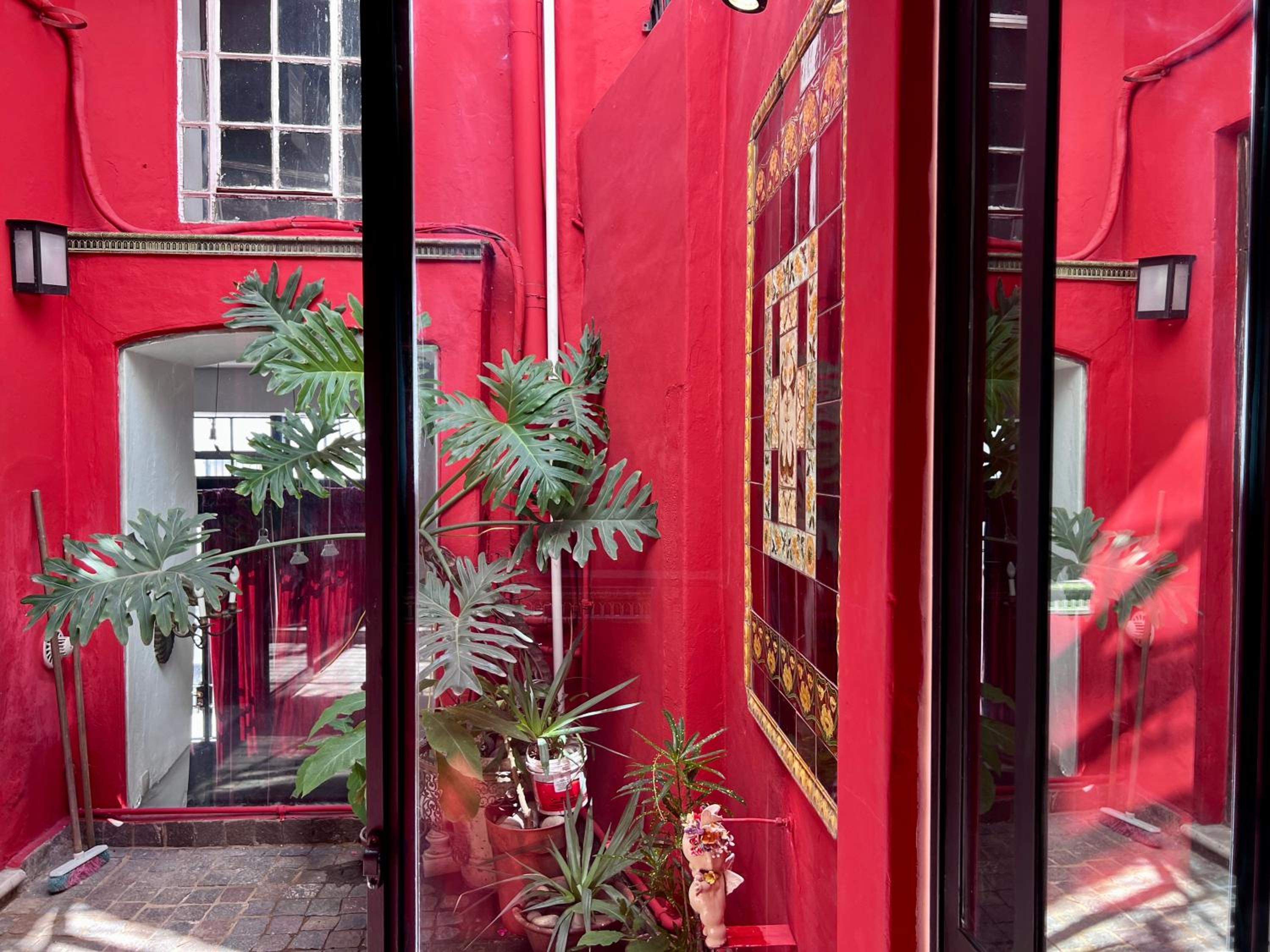 Artist' s House in the heart of San Telmo