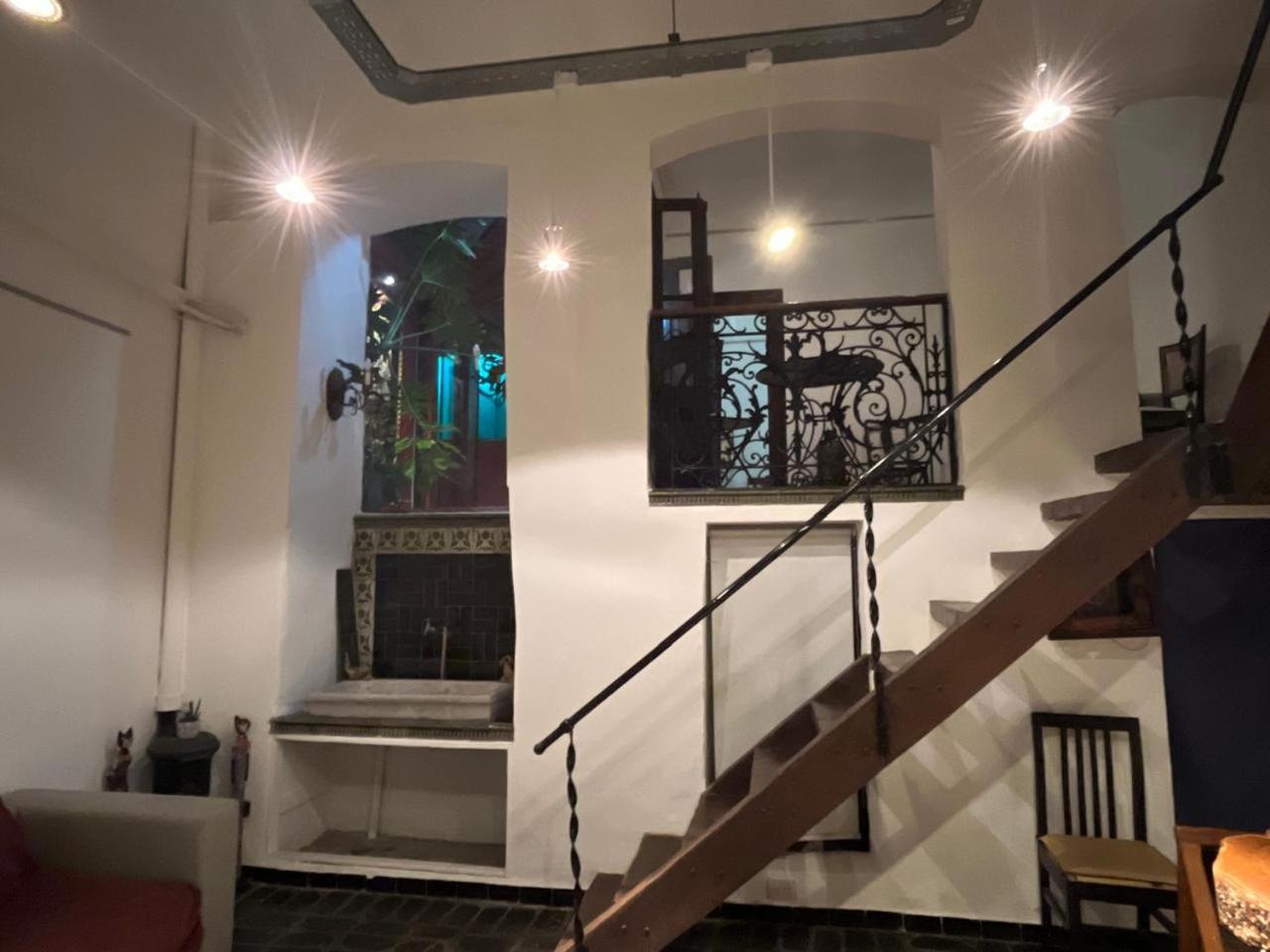 Artist' s House in the heart of San Telmo