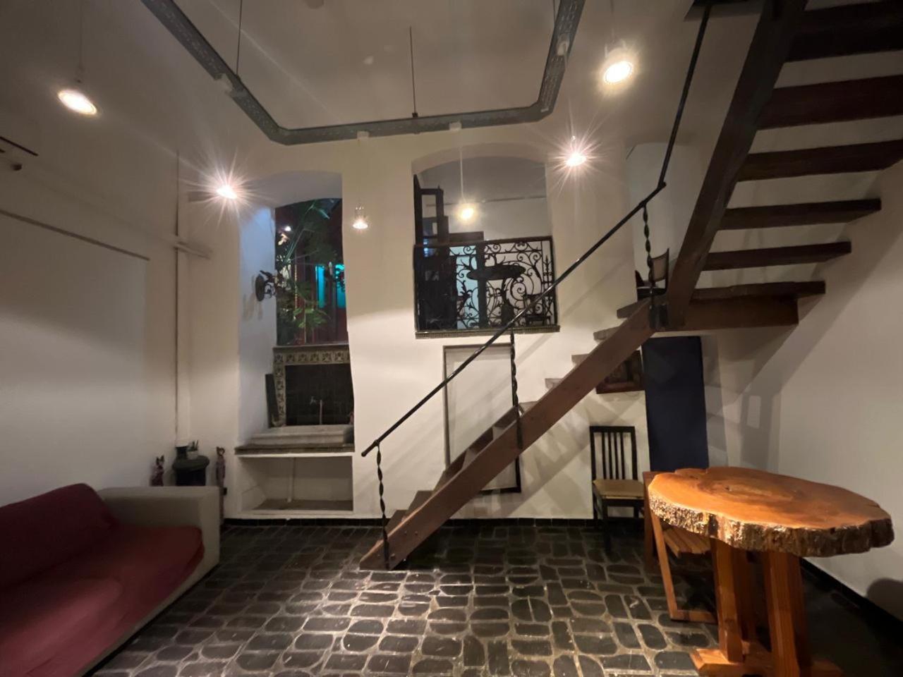 Artist' s House in the heart of San Telmo