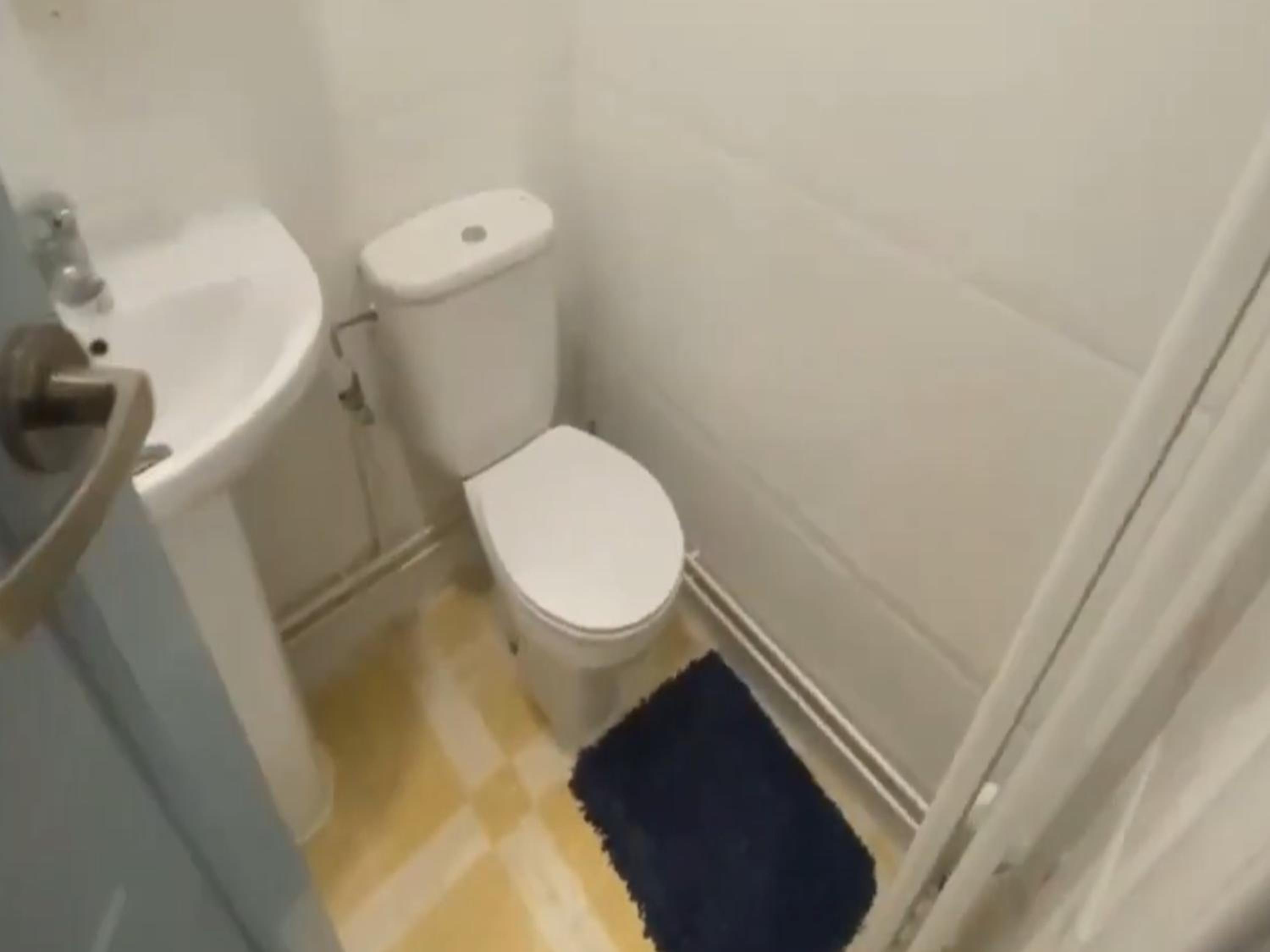 Royal Crest Apartments Deluxe