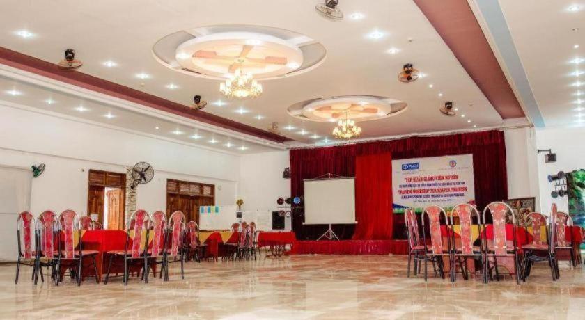 Hoang Van Hotel