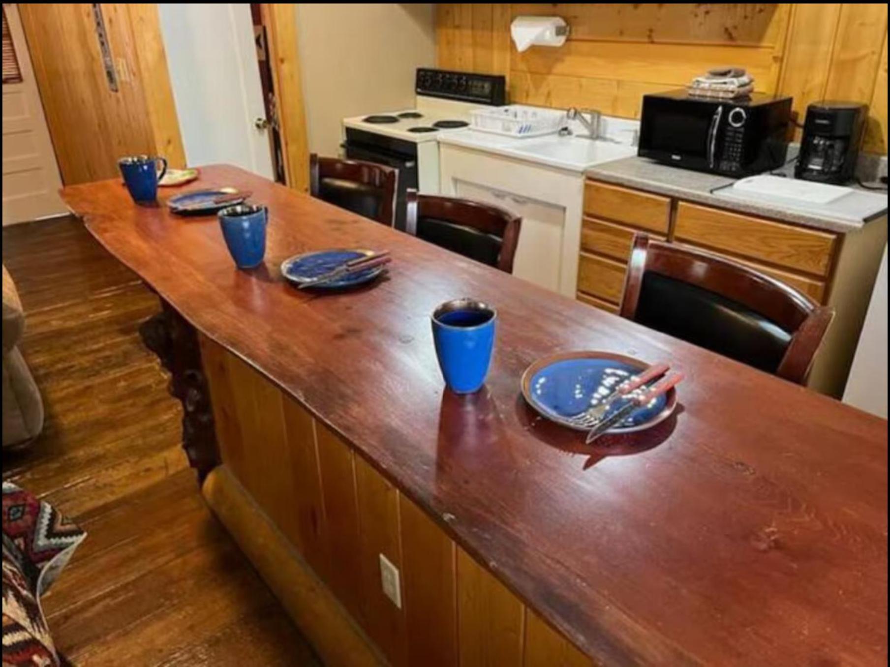 Chinook Winds Lodge
