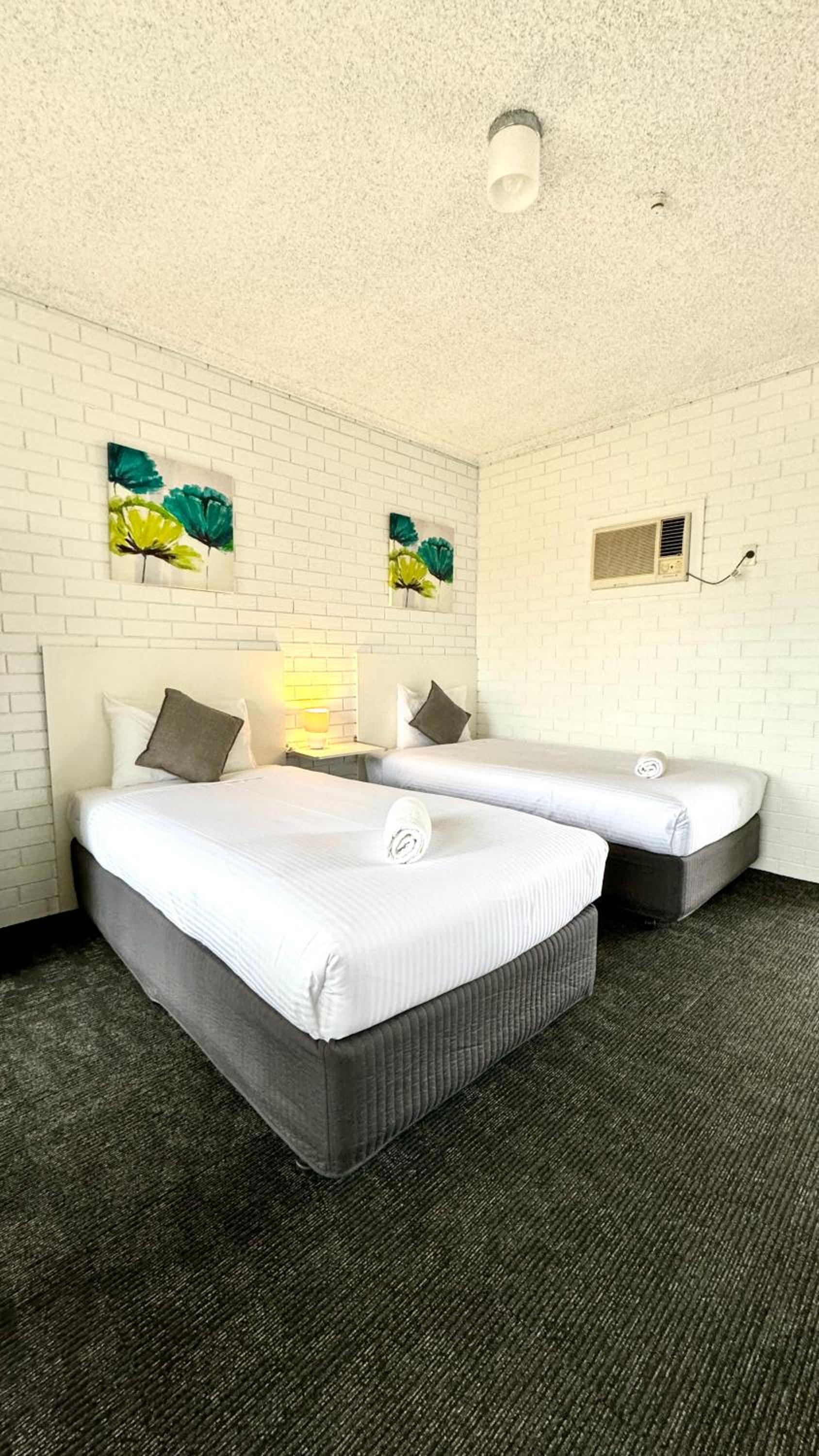 Junction Motel Wagga