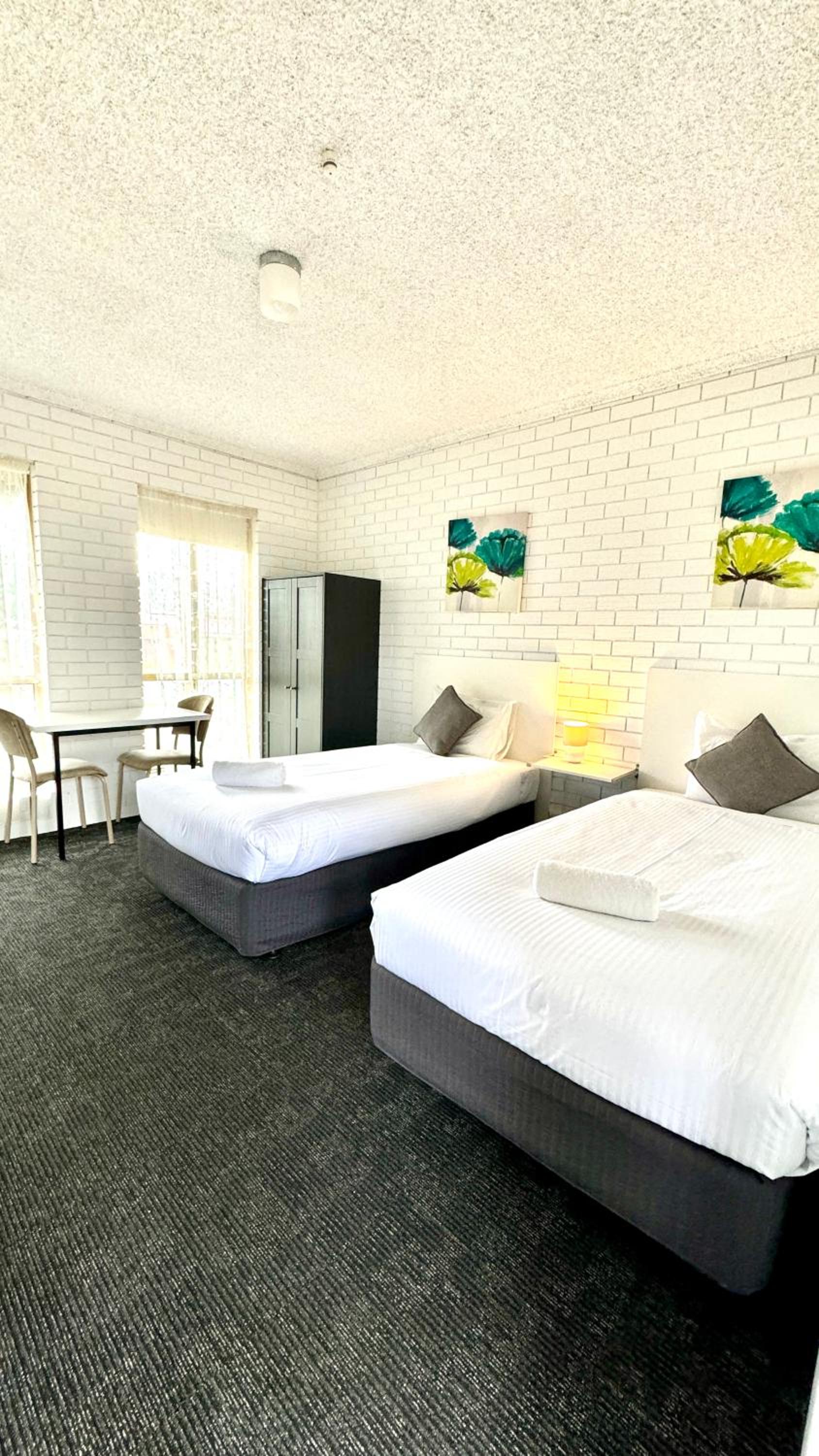 Junction Motel Wagga