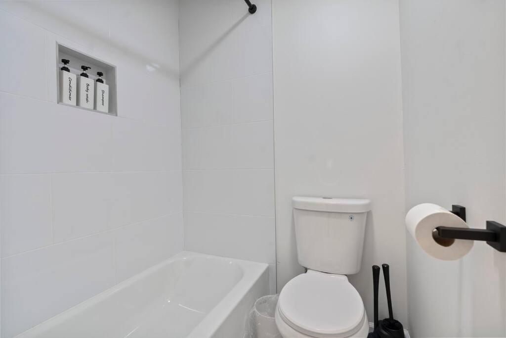 Pet Friendly, Loft, Deck,Nature near Truist Park , ATL view 5