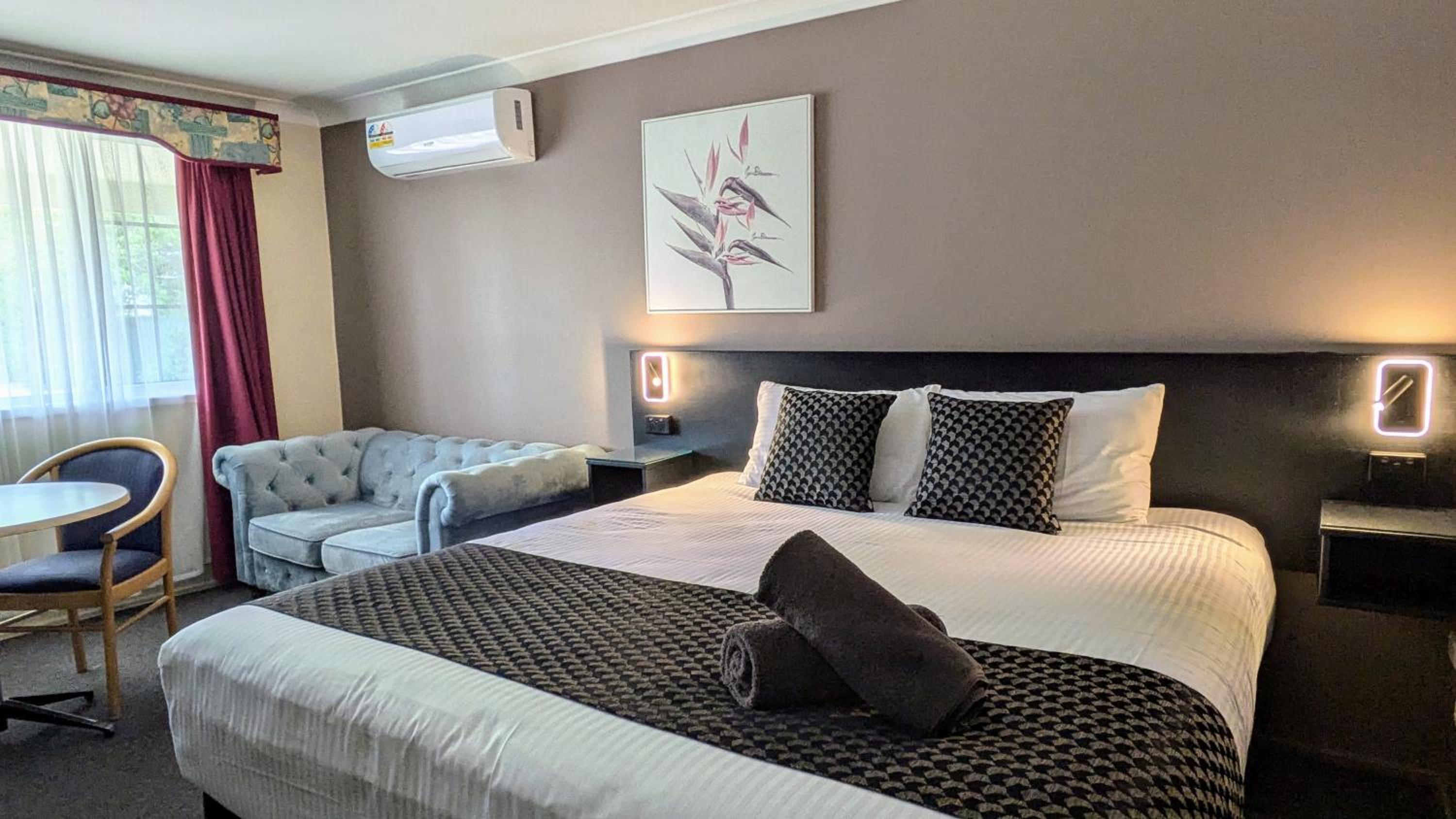 Highlands Motor Inn