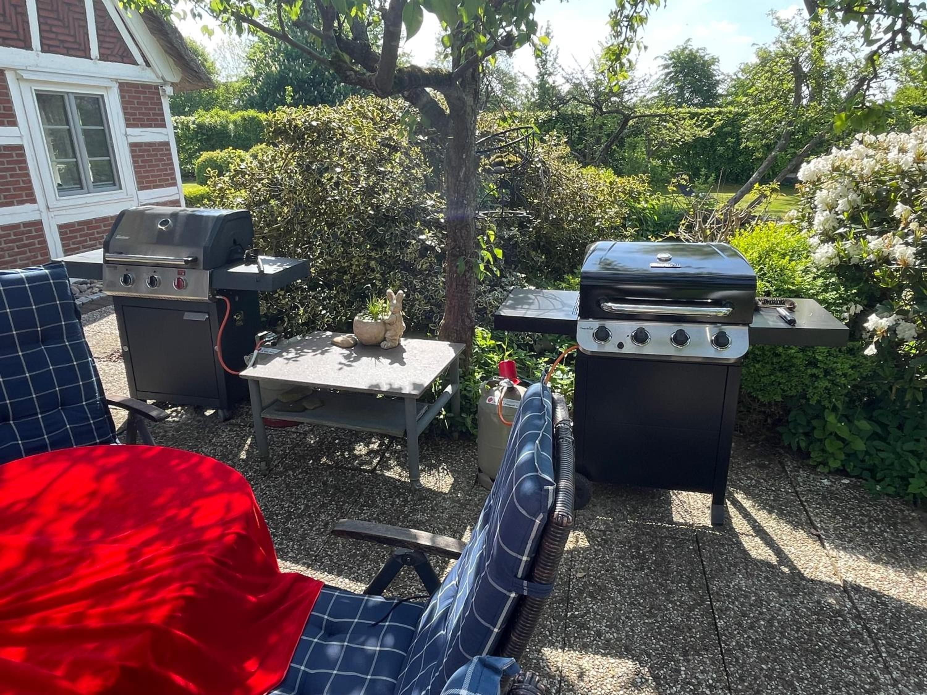 Luxus-Landhaus Nordsee, Sommer-Pool, Kaminofen, große Terrasse, Grill, 2 Schlafzimmer, Küche, Bad, WLAN,