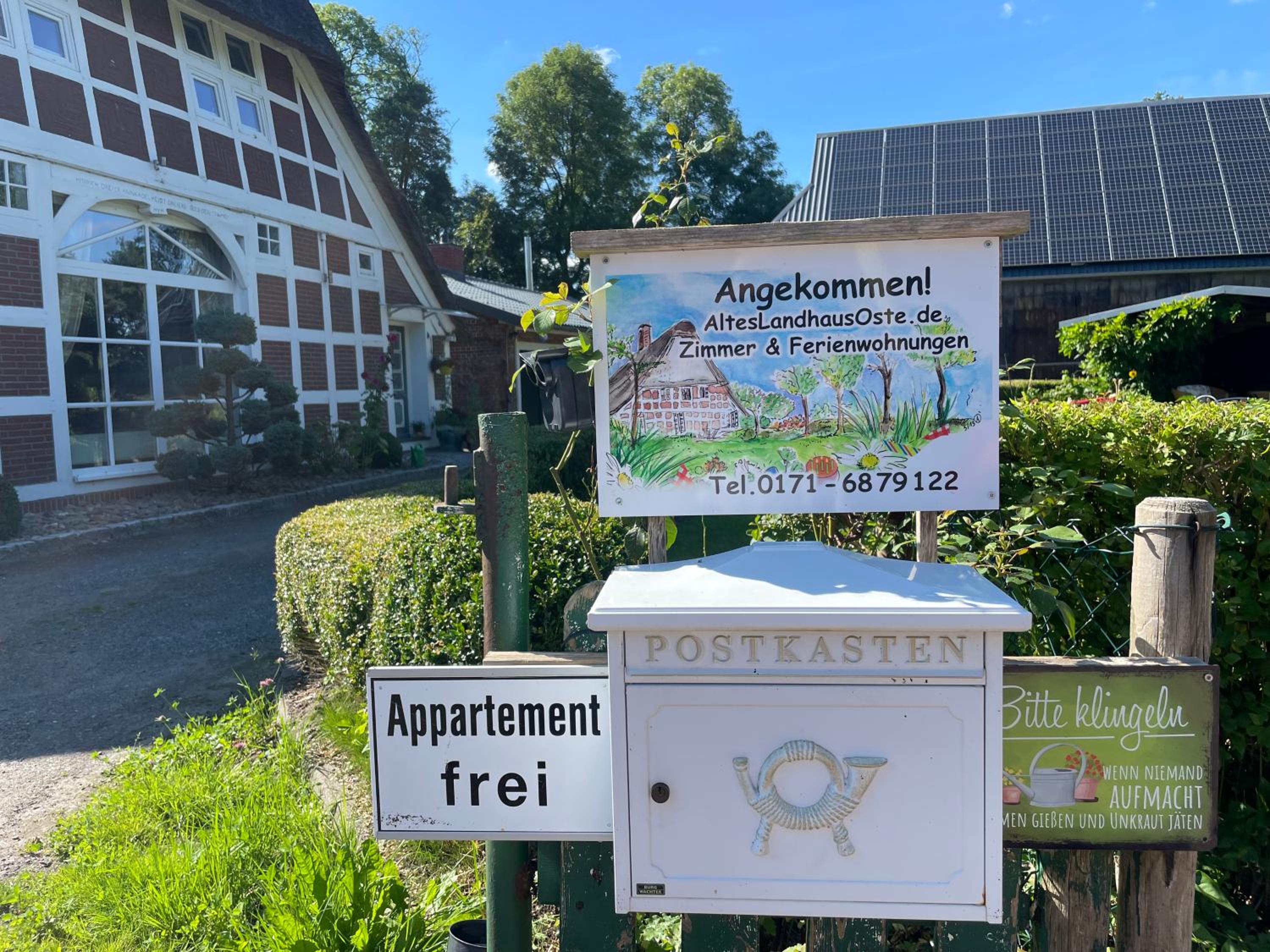Luxus-Landhaus Nordsee, Sommer-Pool, Kaminofen, große Terrasse, Grill, 2 Schlafzimmer, Küche, Bad, WLAN,