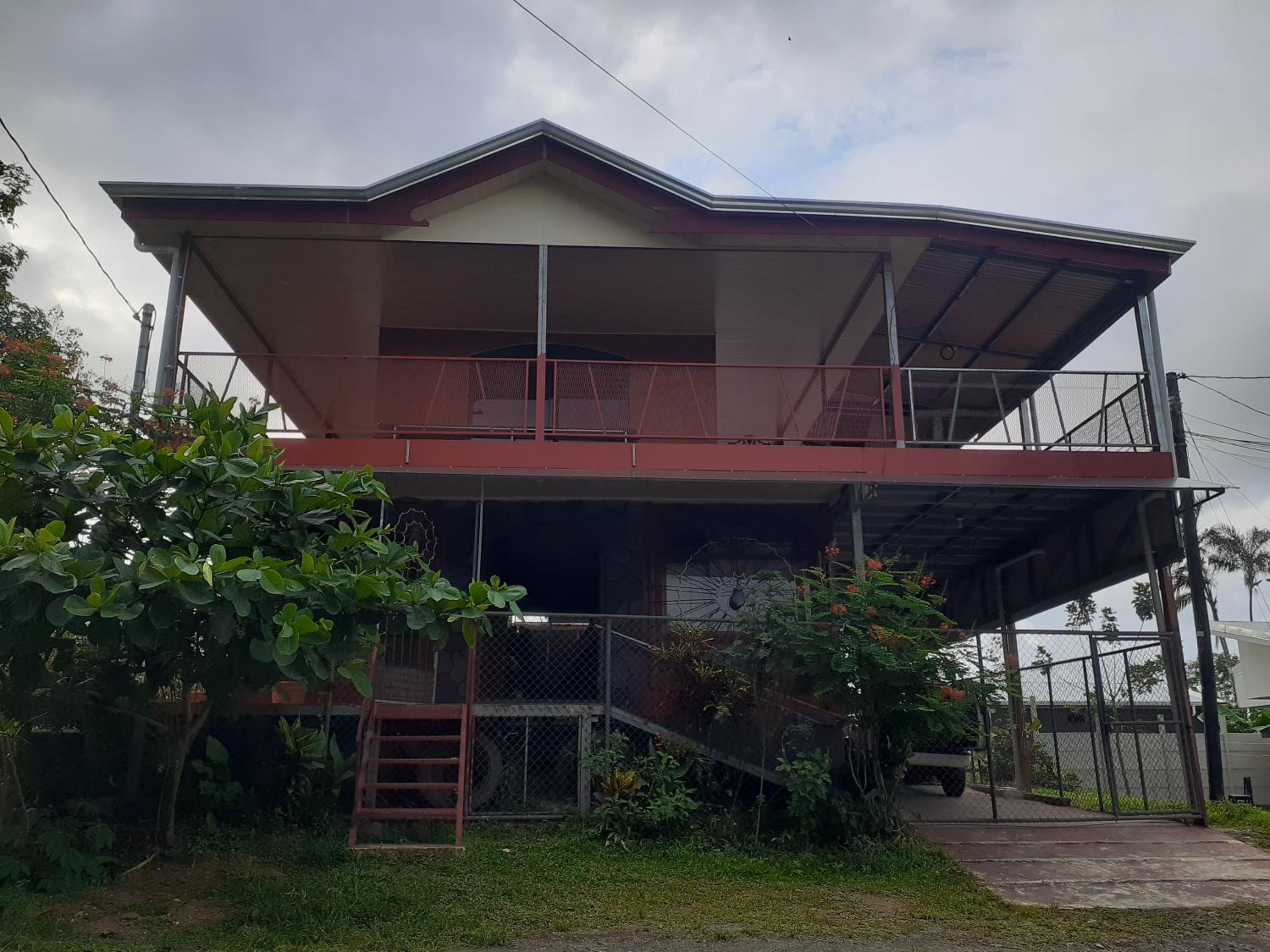 Arenal Container