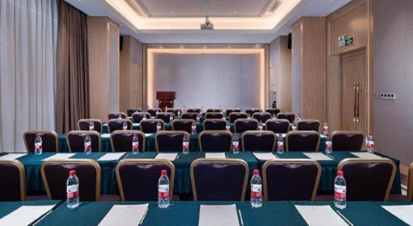 Vienna Hotel Guangdong Shaoguan Shaonan Avenue