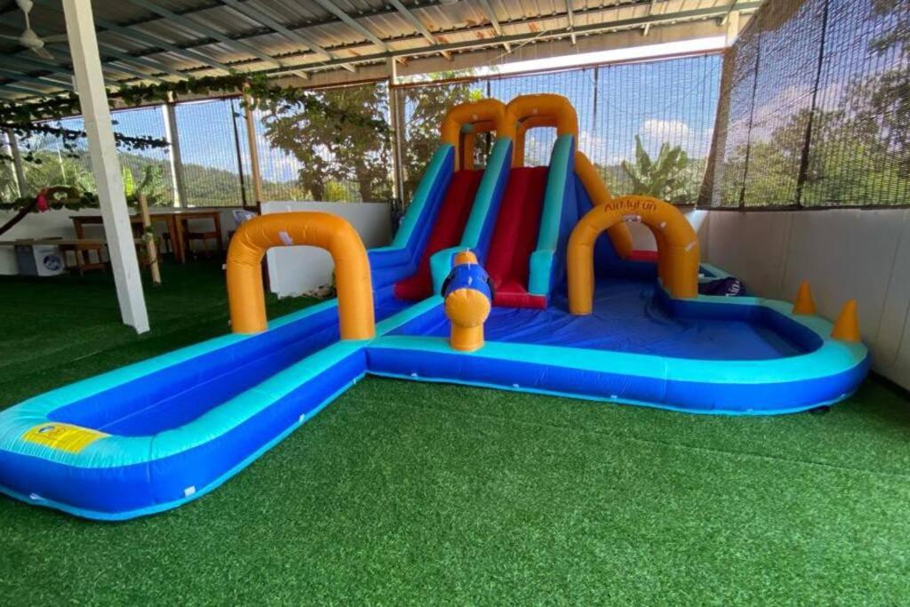 Nature Stay at Shah Alam with 4 bedroom 4 bathroom photo 1
