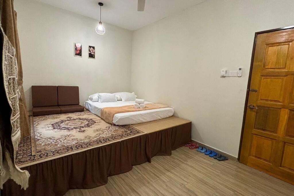 Nature Stay at Shah Alam with 4 bedroom 4 bathroom