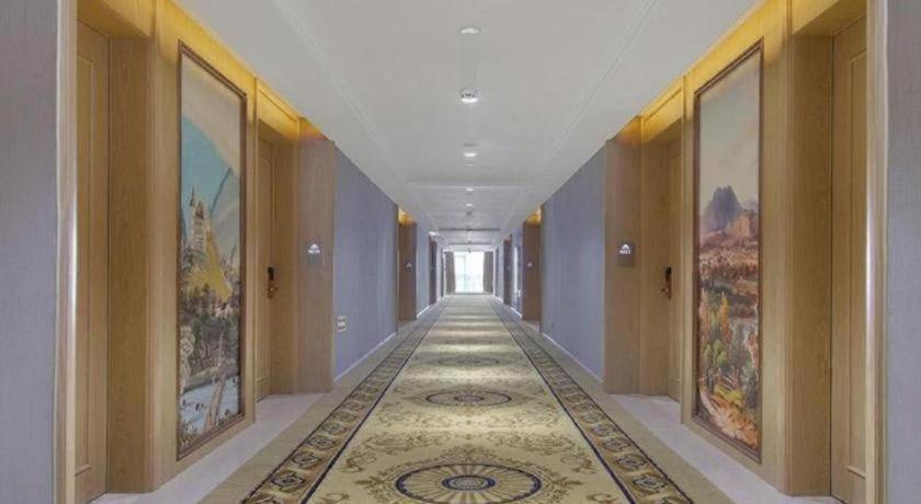 Vienna Hotel Anhui Lujiang International Building Materials Market Wuzhong