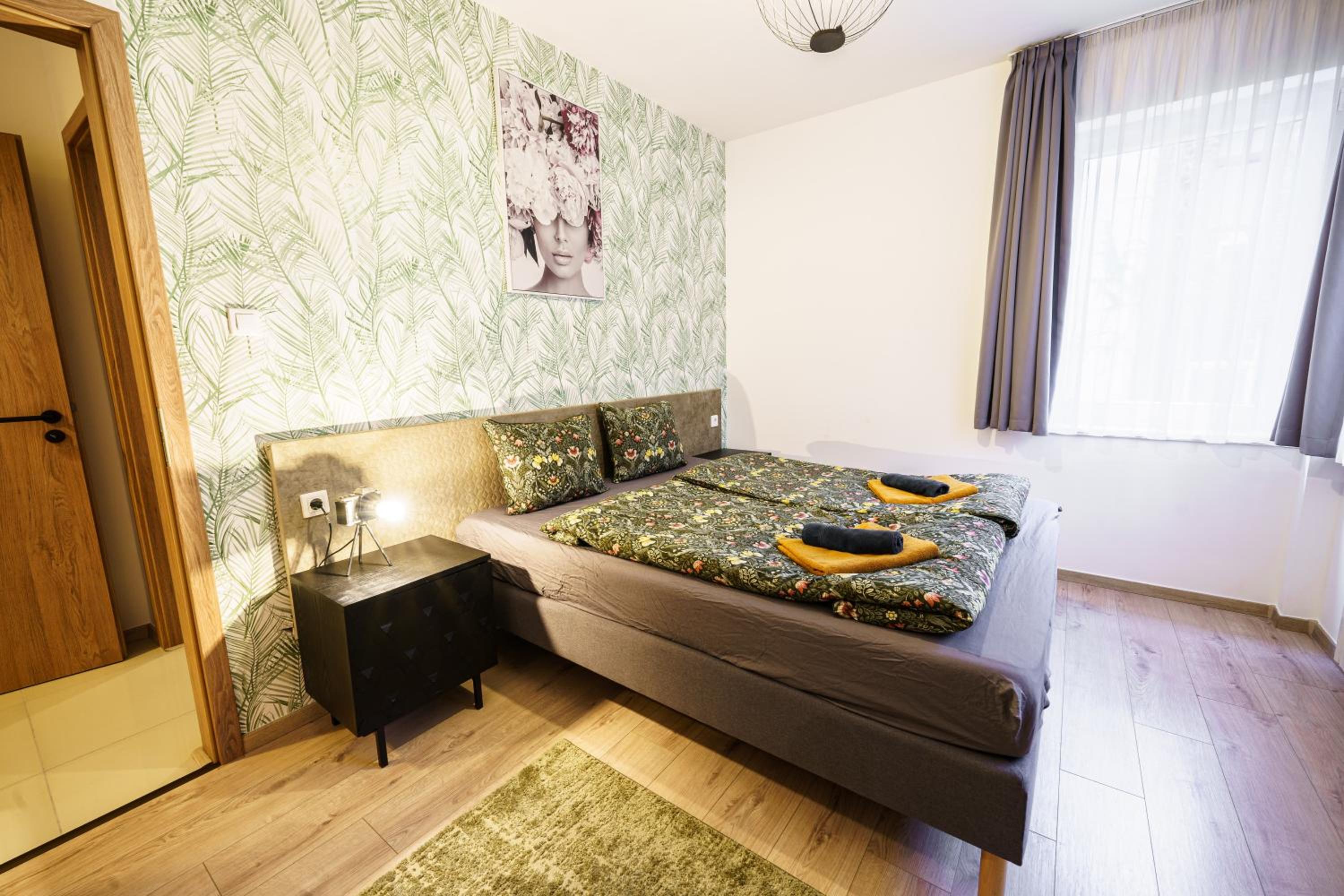 Liberty Palace Designer Central Apartment