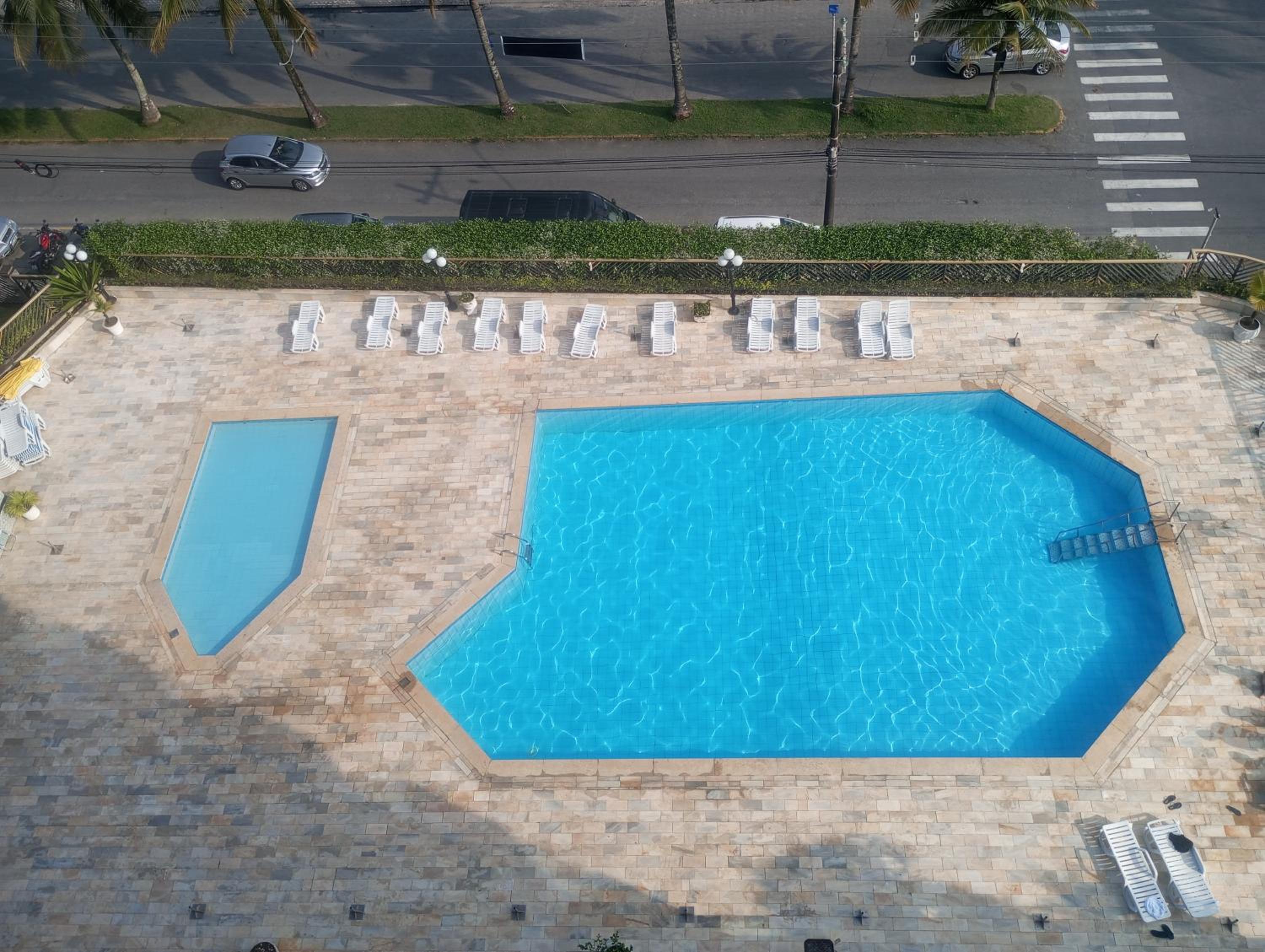 Apartamento com piscina Vista Mar - Mongaguá