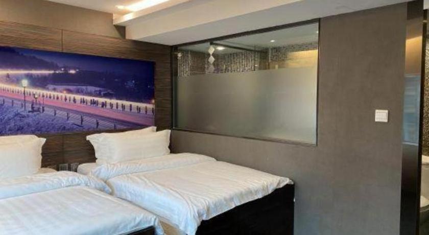 J Link Hotel