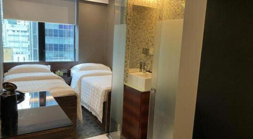 J Link Hotel