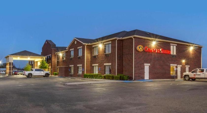 Comfort Suites Plainview