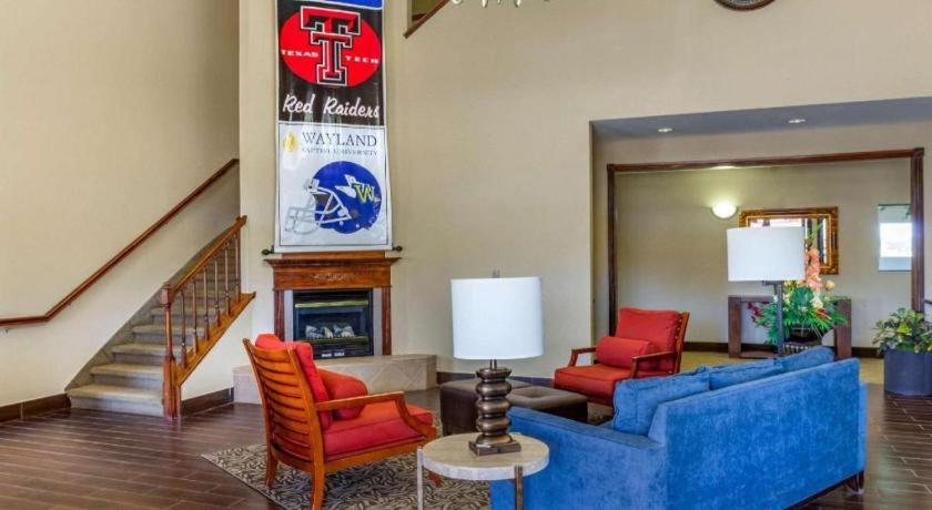 Comfort Suites Plainview