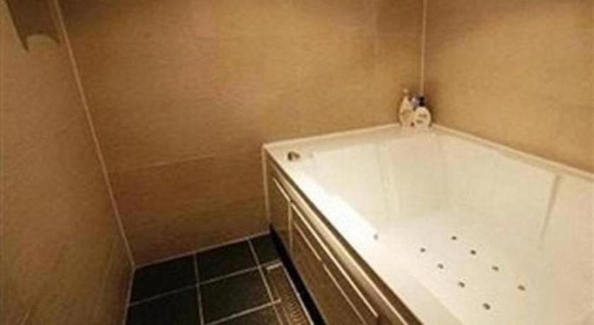 Fox Hotel