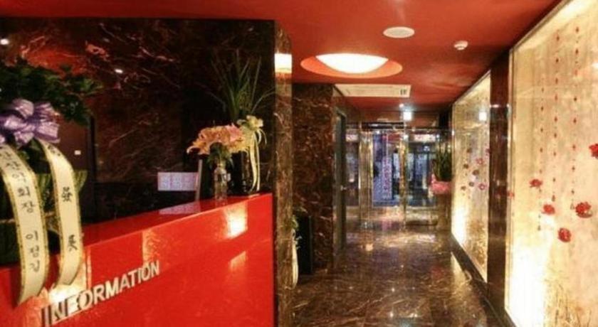 Fox Hotel