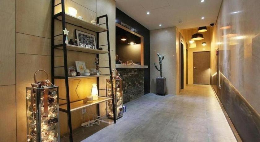 Lexy Hotel