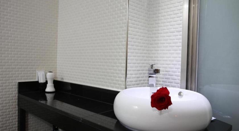 Lexy Hotel