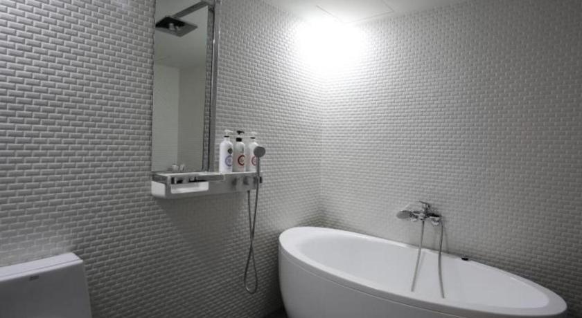 Lexy Hotel