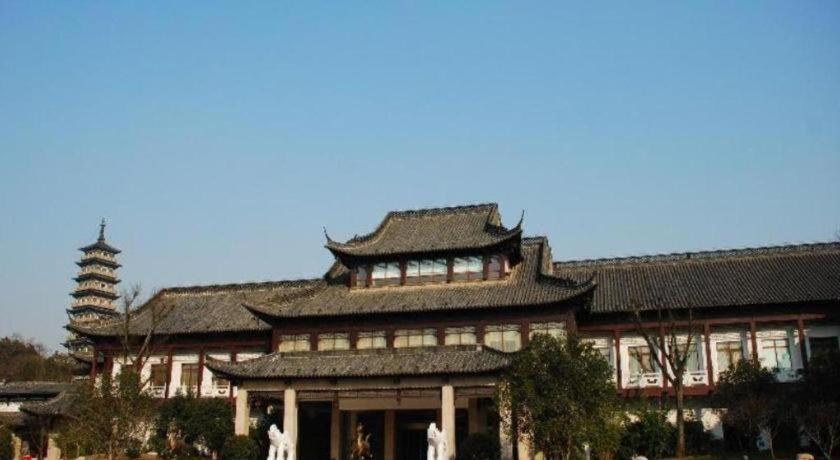 Yangzhou Hentique Huijin Resort Hotel