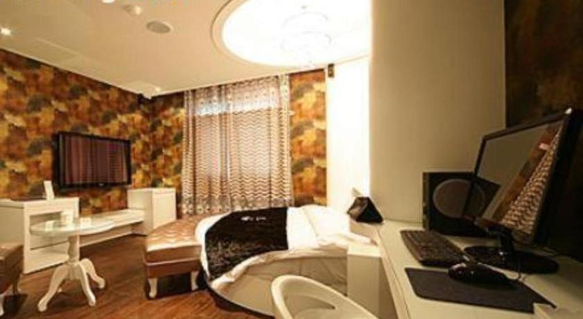 Ever Tourist Hotel view 5
