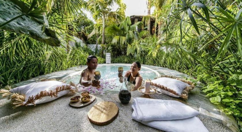 Ocean Vida Resort