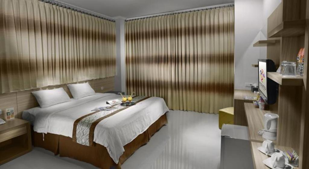 OYO 235 Maumu Hotel & Lounge