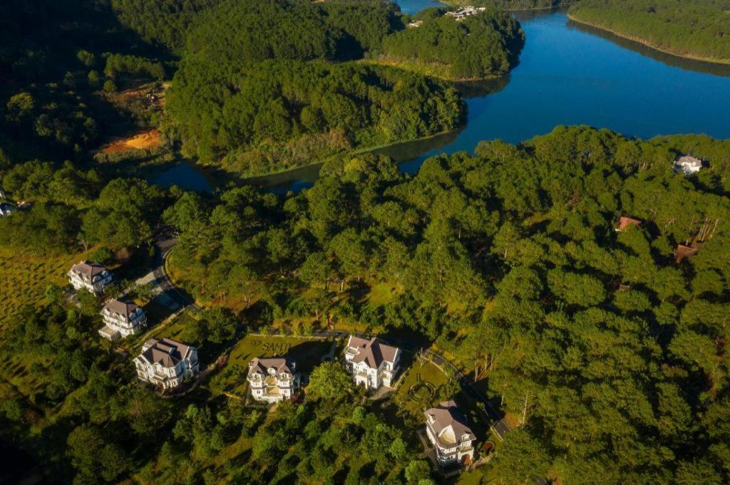 Sam Tuyen Lam Resort