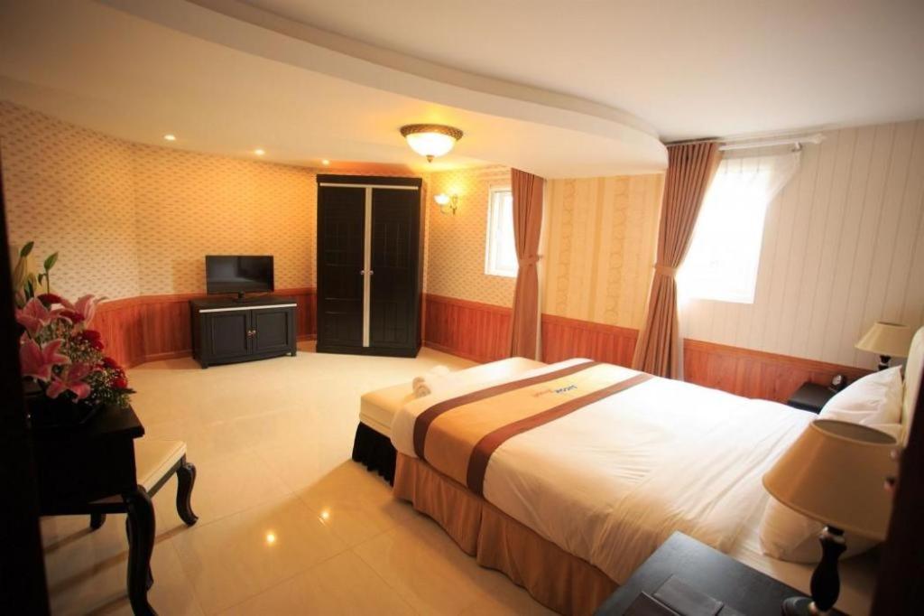 Sam Tuyen Lam Resort