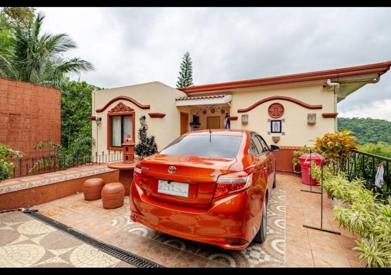 Roades Vacation House Tagaytay
