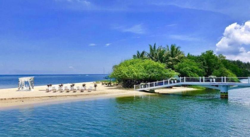 Punta Riviera Resort