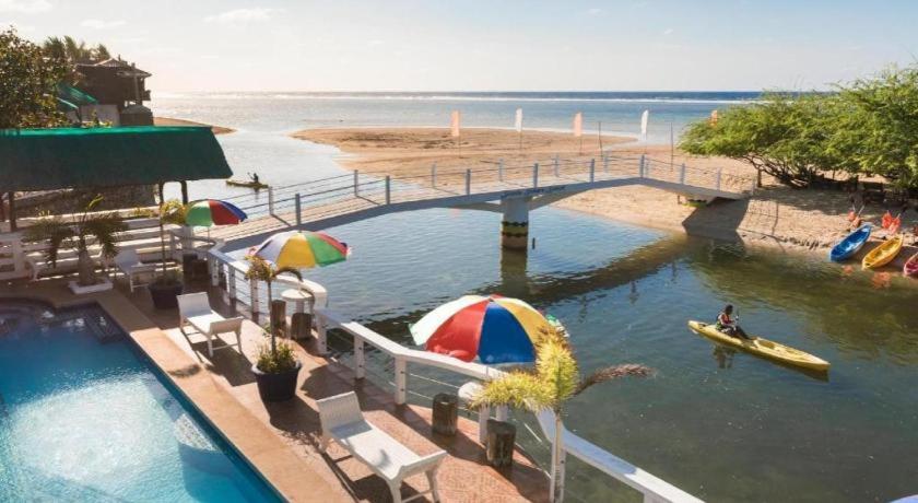 Punta Riviera Resort