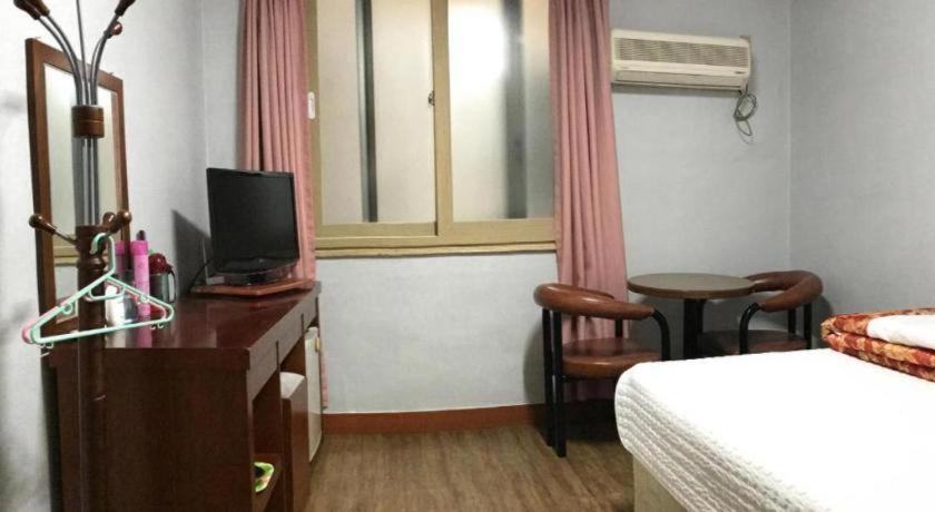 J Motel