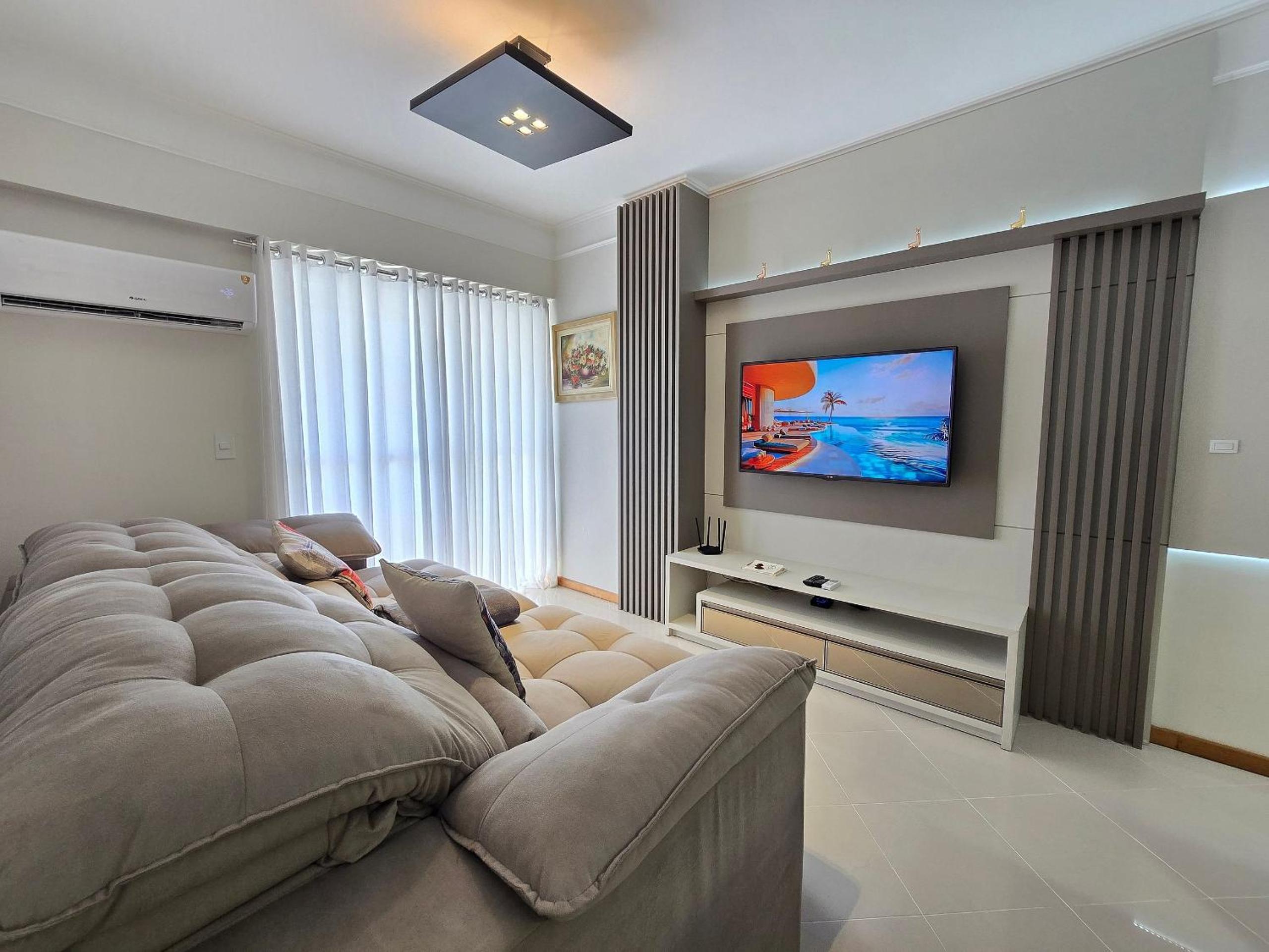 Apartamentos Ed. Costa Sul - Centro BC/Piscina/Jacuzzi/Garagem