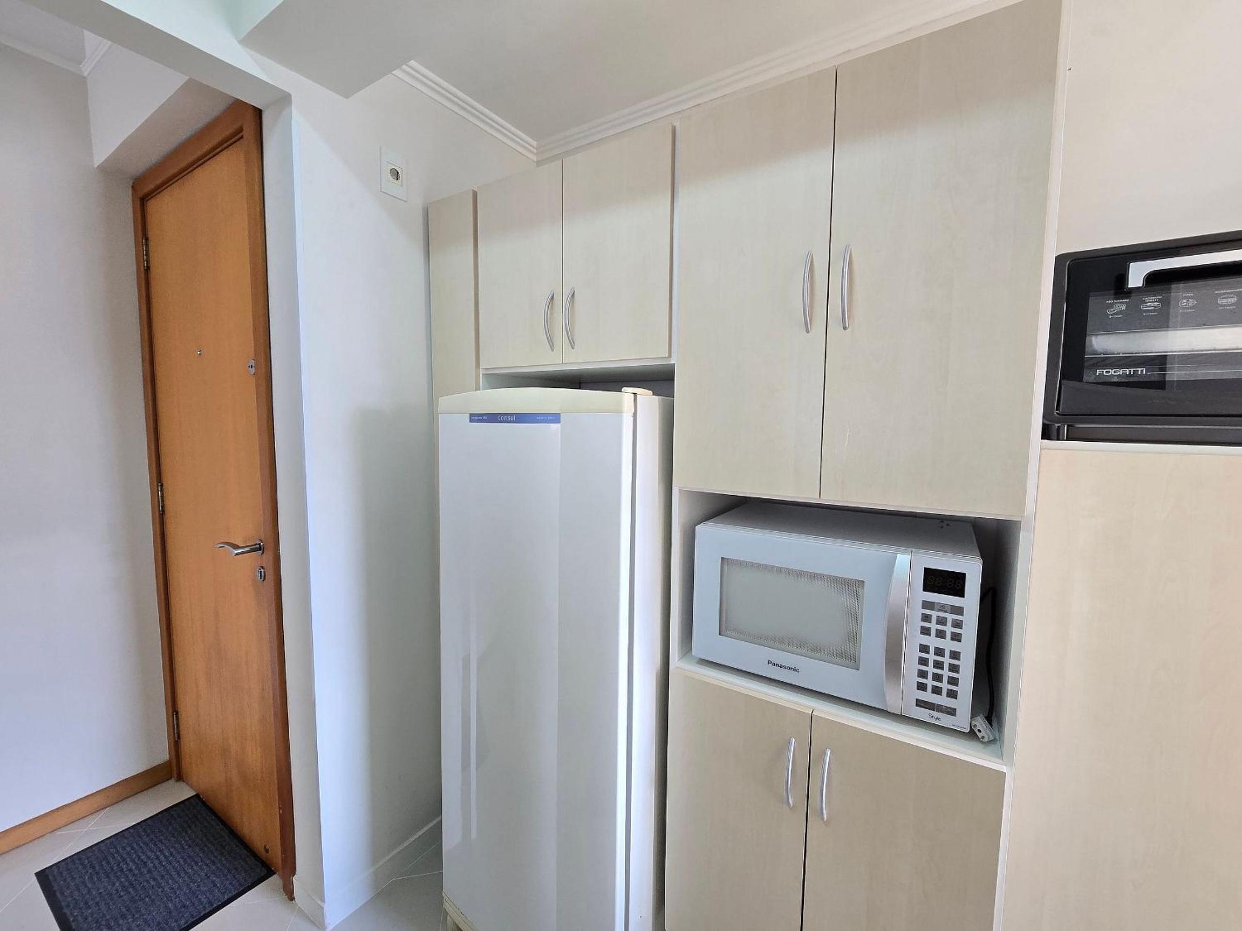 Apartamentos Ed. Costa Sul - Centro BC/Piscina/Jacuzzi/Garagem