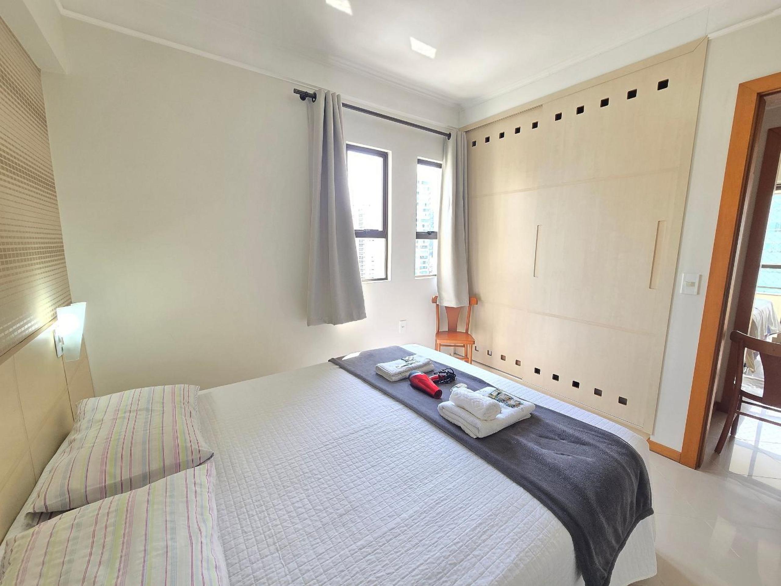 Apartamentos Ed. Costa Sul - Centro BC/Piscina/Jacuzzi/Garagem