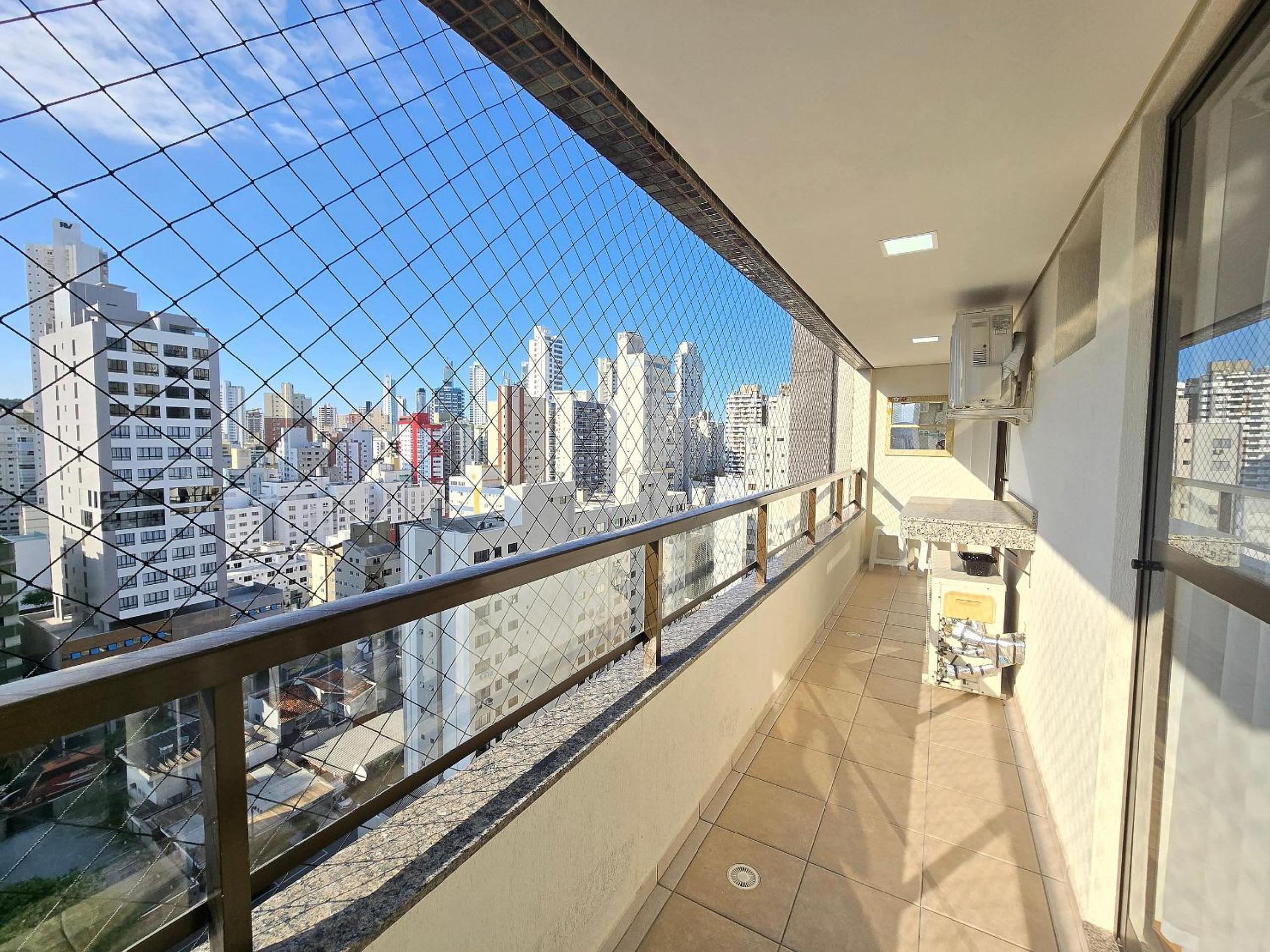 Apartamentos Ed. Costa Sul - Centro BC/Piscina/Jacuzzi/Garagem